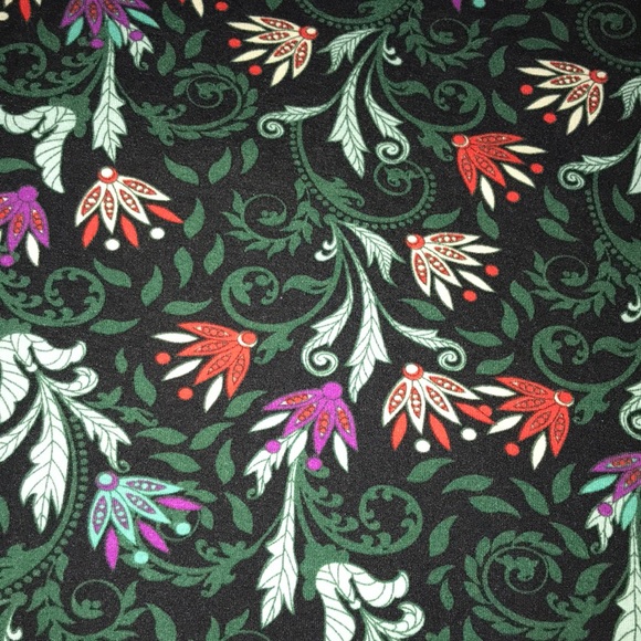 LulaRoe Randy tee - Picture 2 of 5